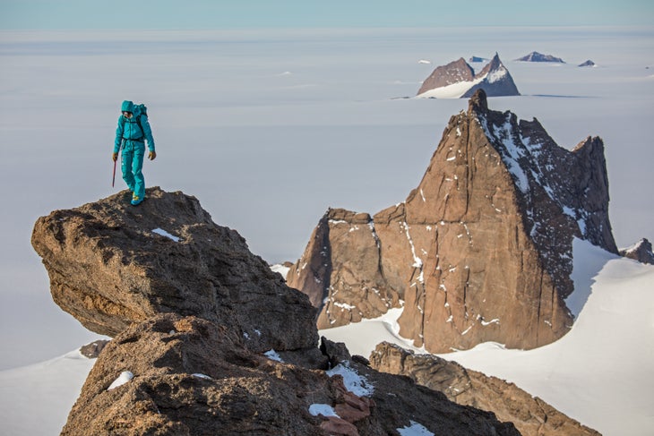 Page 6 & 7 - Antarctica - Photo by Jimmy Chin.tif_gn-web None