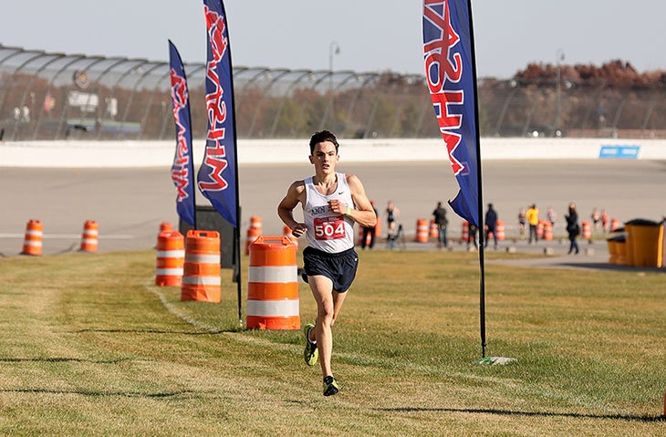 mi_state_champs Hobbs Kessler mid-race.