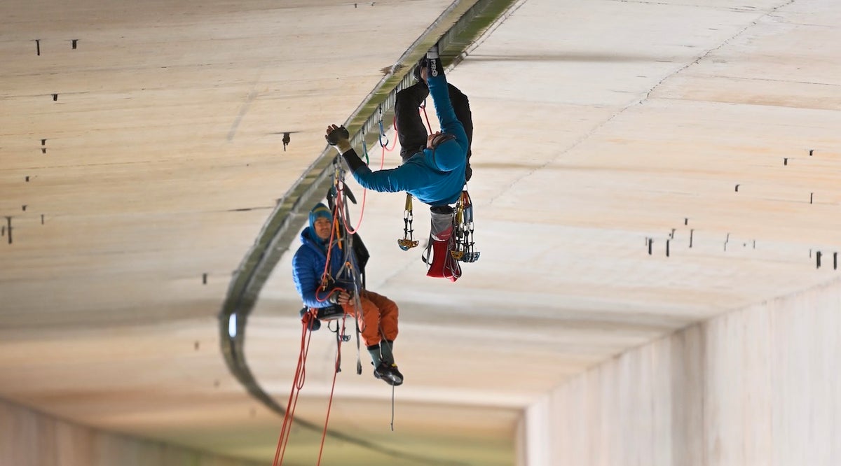 Wide Boyz Tackle The Great Rift (5.13) Leave the roof under 2500 feet of concrete bridge