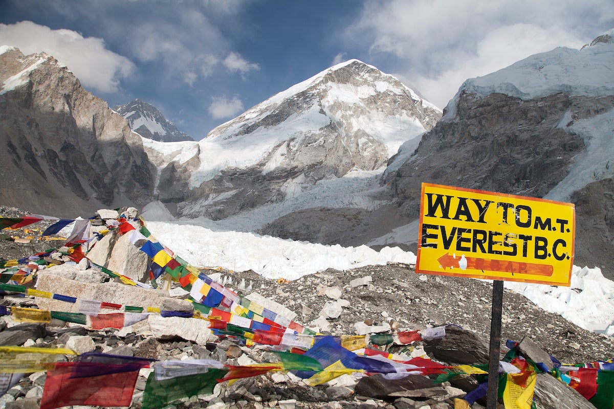 everest trip price