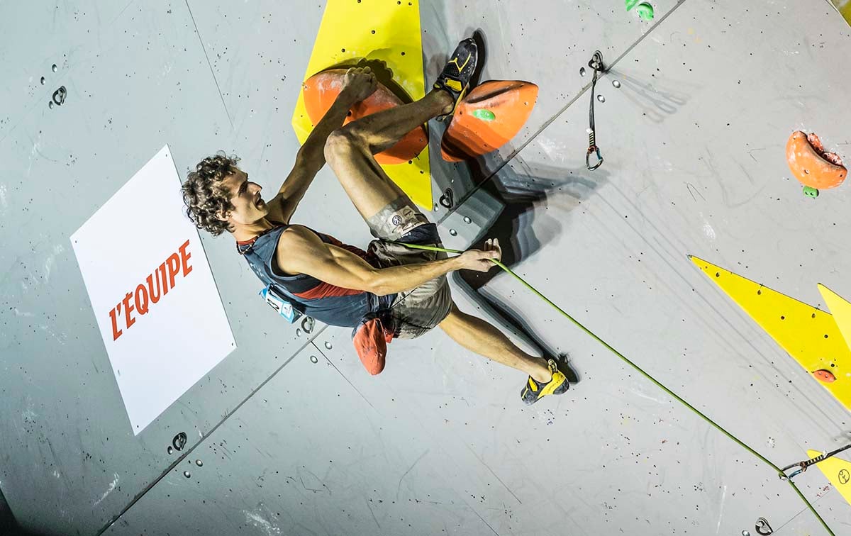 Learn the Secrets Of Heel Hooks (For Beginners To Intermediates) Climbing