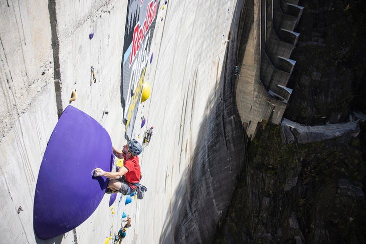 Stefano Ghisolfi nears the top during qualifiers.